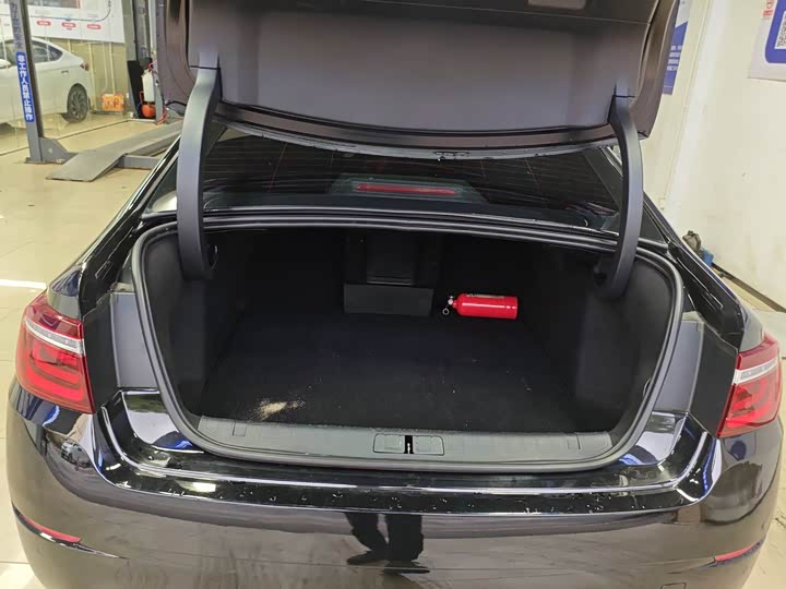 Фото 9 - Citroen C6