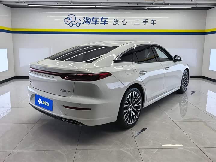 Photo 3 - Bestune B70