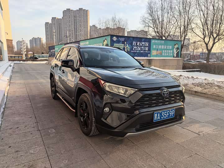 Фото 3 - Toyota RAV4 Hybrid