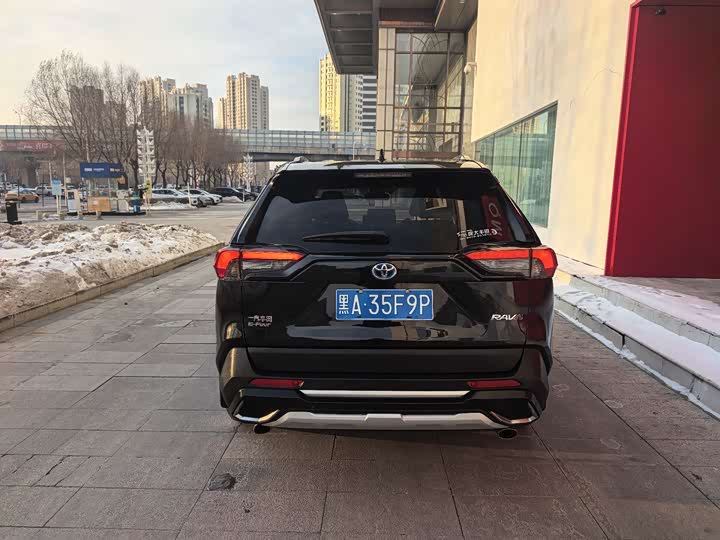 Фото 4 - Toyota RAV4 Hybrid