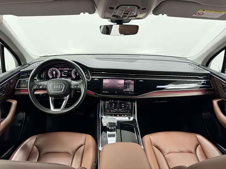 Фото 9 - Audi Q7