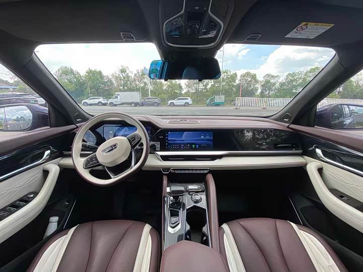 Photo 5 - Geely Monjaro