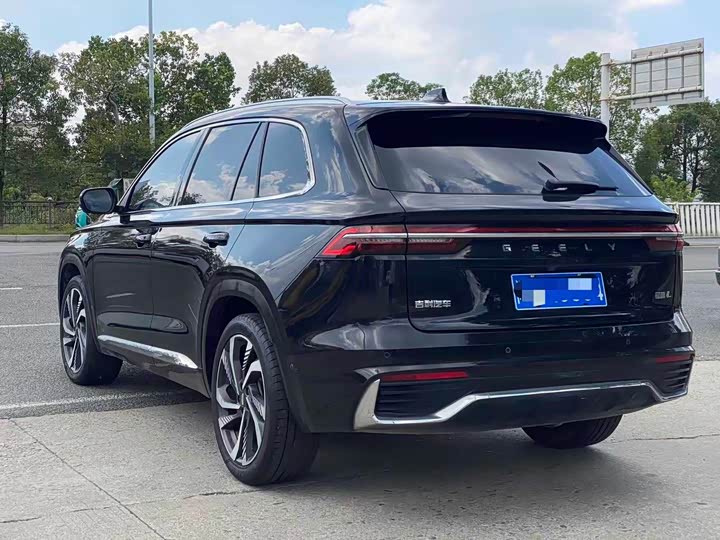 Photo 7 - Geely Monjaro