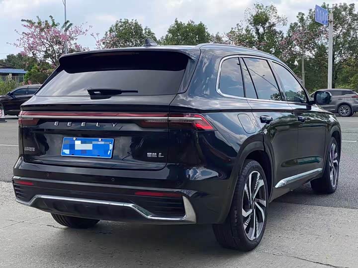 Photo 9 - Geely Monjaro