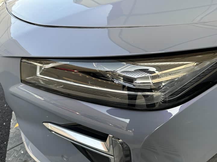 Фото 3 - Geely Preface L