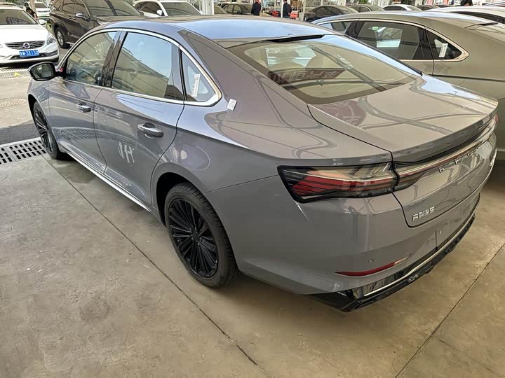 Фото 7 - Geely Preface L