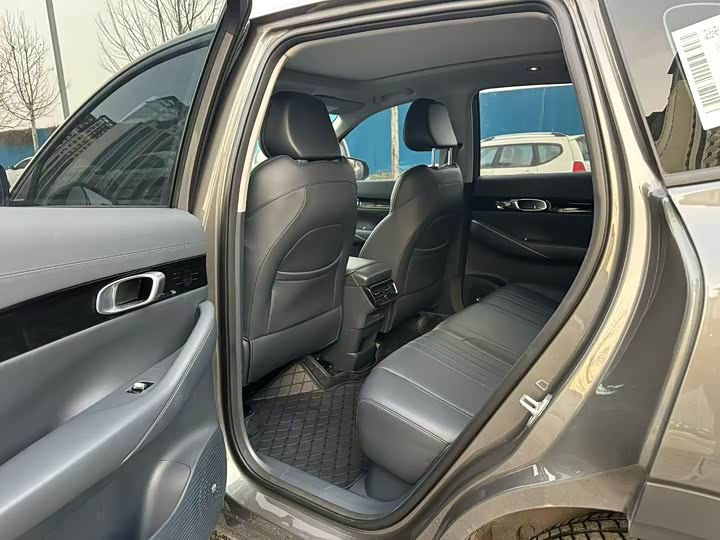 Фото 6 - Geely Galaxy E5