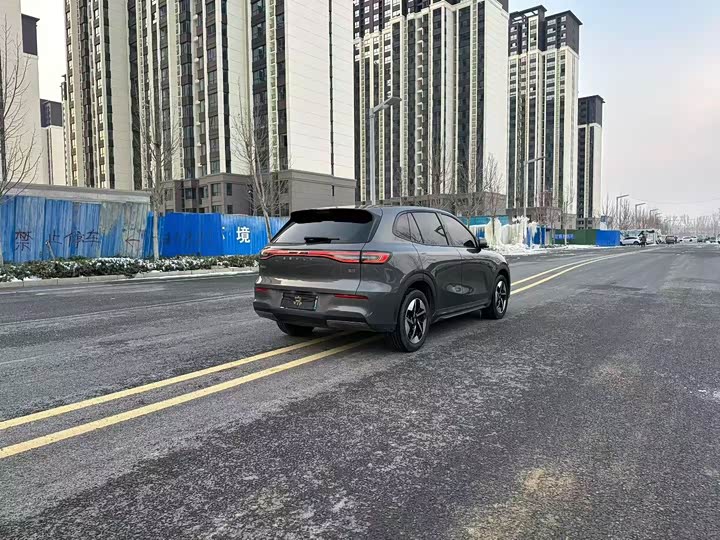 Фото 9 - Geely Galaxy E5