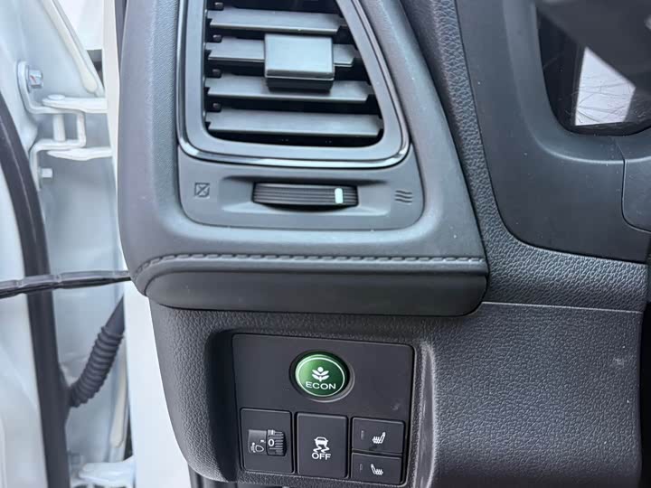 Фото 6 - Honda Vezel