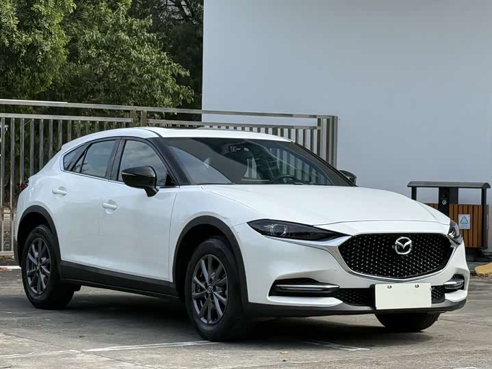 Фото 3 - Mazda CX-4