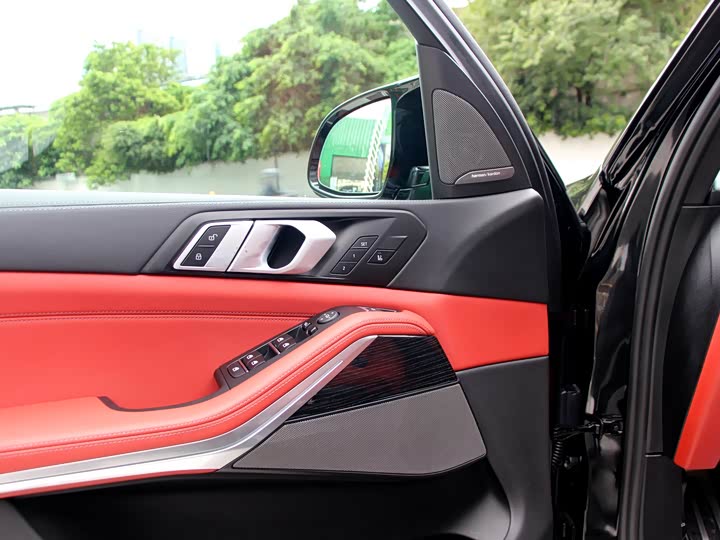 Фото 9 - BMW X5 M