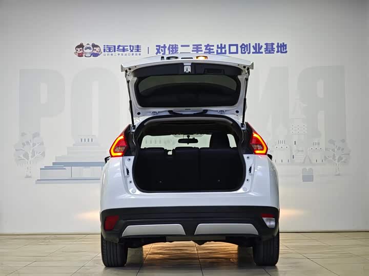 Фото 9 - Mitsubishi Eclipse Cross