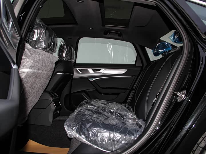 Фото 8 - Audi A6L