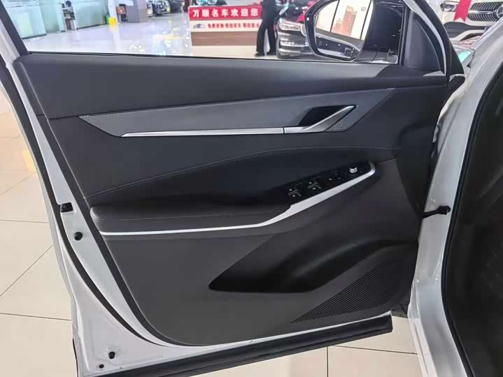 Фото 9 - Changan CS75 Plus