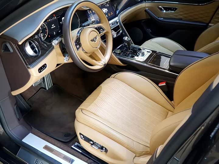 Фото 9 - Bentley Flying Spur