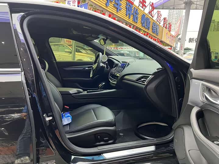 Photo 8 - Cadillac CT5