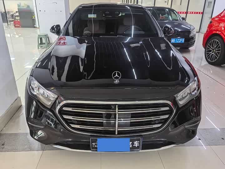 Photo 2 - Mercedes-Benz E-Class