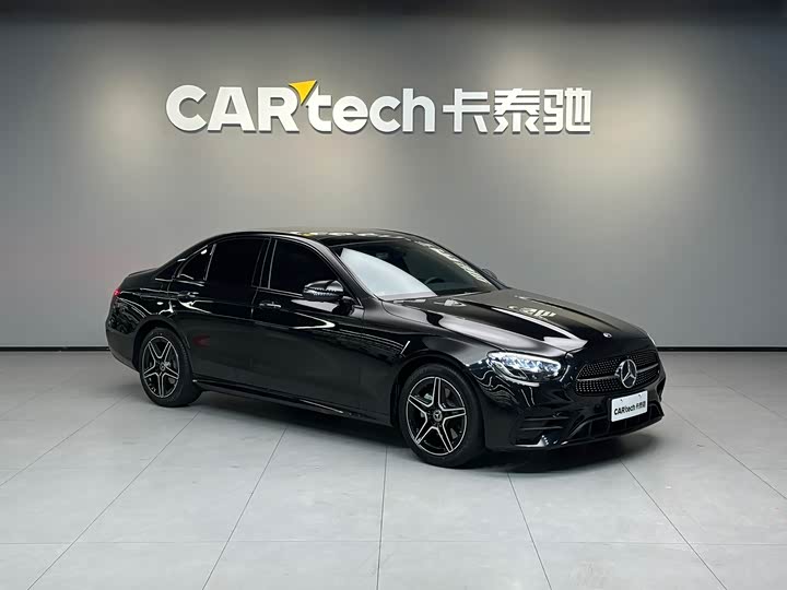 Фото 3 - Mercedes-Benz E-Class