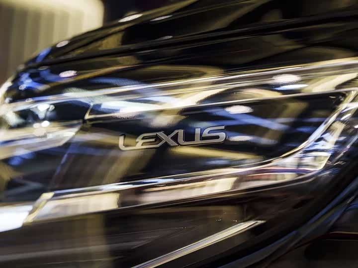 Фото 9 - Lexus LM