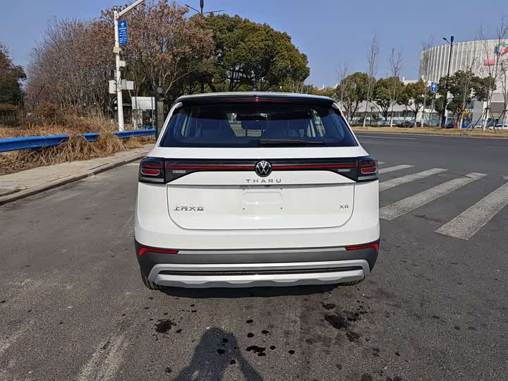 Фото 8 - Volkswagen Tharu