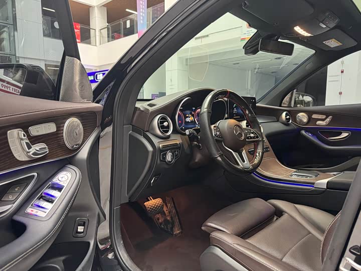 Фото 9 - Mercedes-Benz GLC-Class