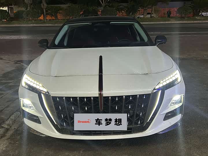Photo 2 - Hongqi H6