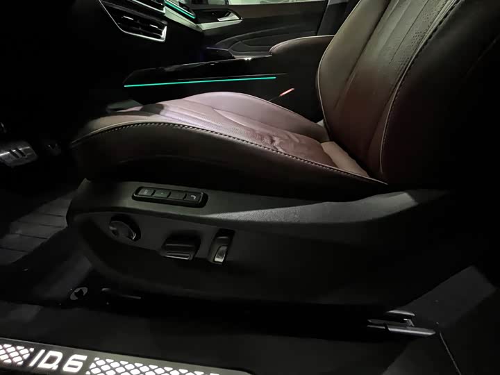 Photo 7 - Volkswagen ID.6 X