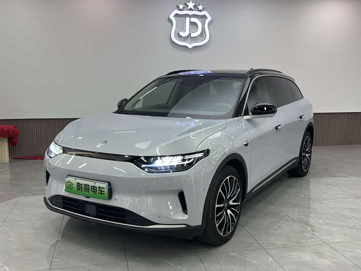 Фото 1 - Leapmotor C11