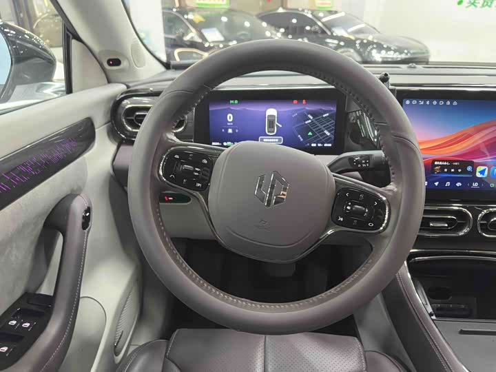 Фото 9 - Leapmotor C11