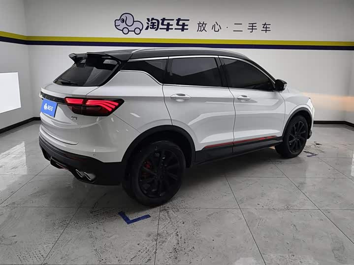 Фото 3 - Geely Coolray