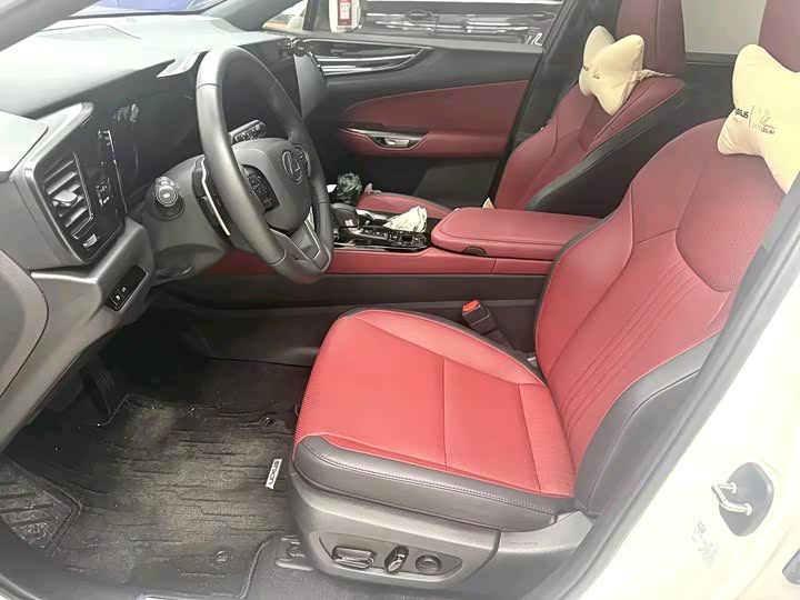 Фото 3 - Lexus NX