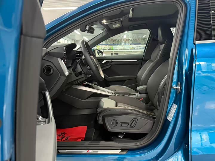 Фото 5 - Audi A3