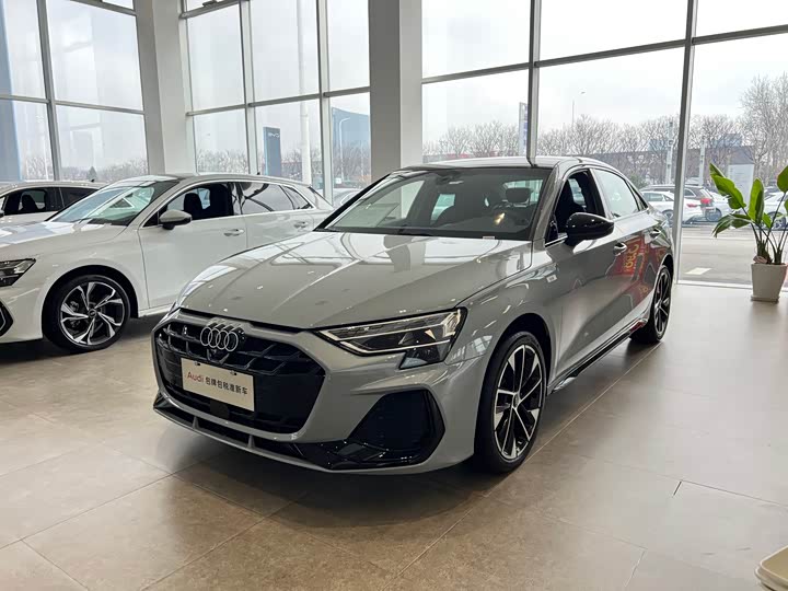 Фото 1 - Audi A3