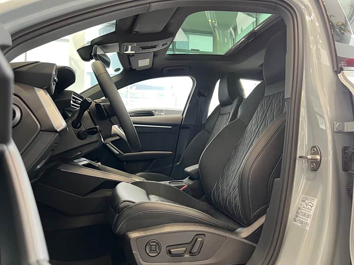 Фото 5 - Audi A3