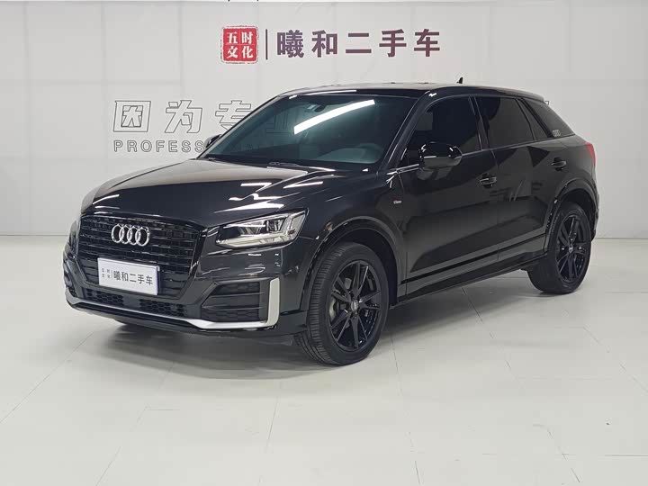 Фото 1 - Audi Q2L