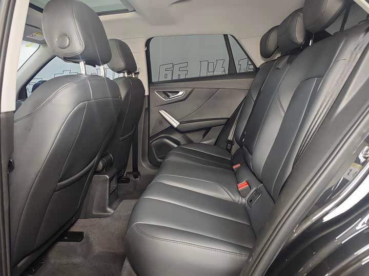 Фото 9 - Audi Q2L