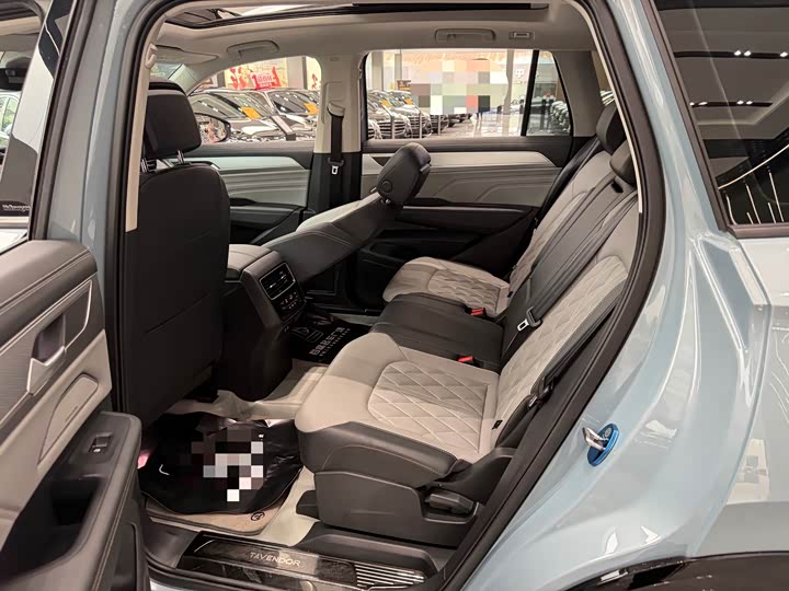 Фото 5 - Volkswagen Tavendor