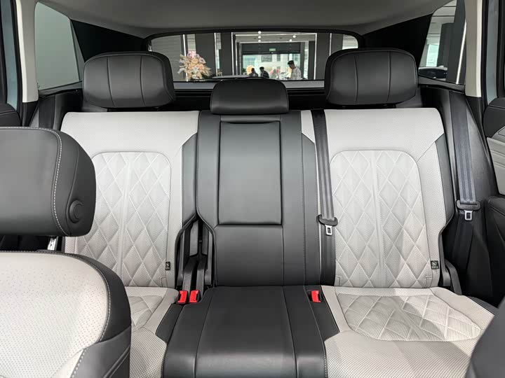 Фото 6 - Volkswagen Tavendor