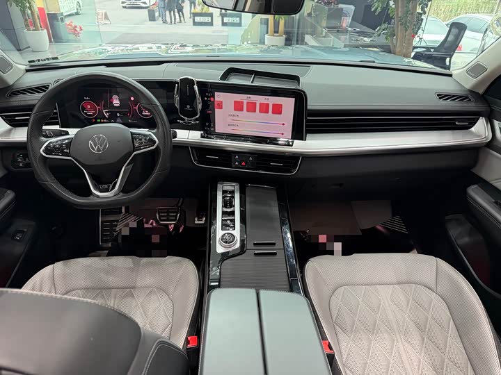 Фото 7 - Volkswagen Tavendor