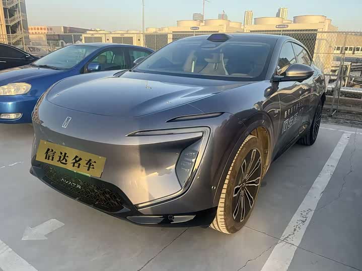 Фото 1 - Avatr 07