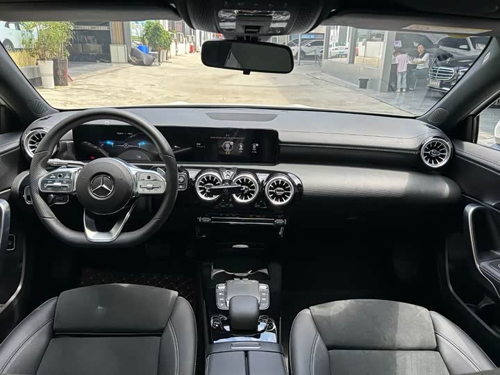 Фото 5 - Mercedes-Benz A-Class