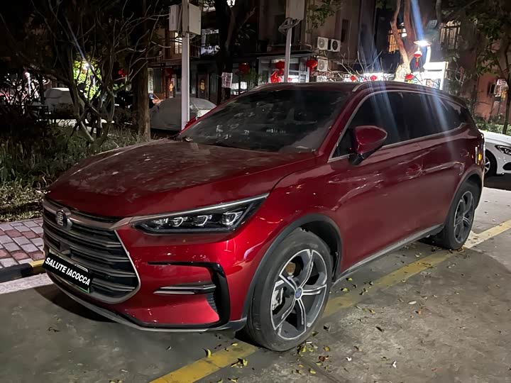 Фото 1 - BYD Tang Hybrid/EV