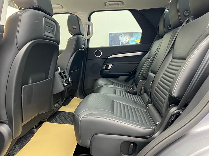 Фото 9 - Land Rover Discovery