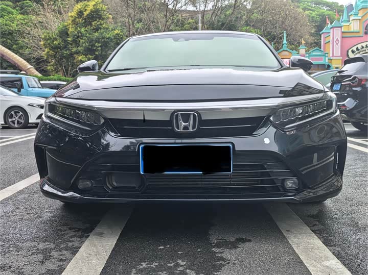 Photo 2 - Honda Inspire