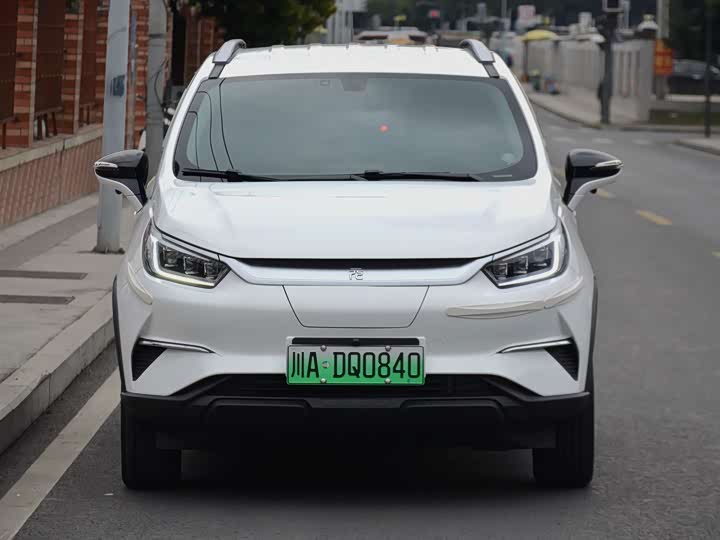 Фото 2 - BYD Yuan Pro