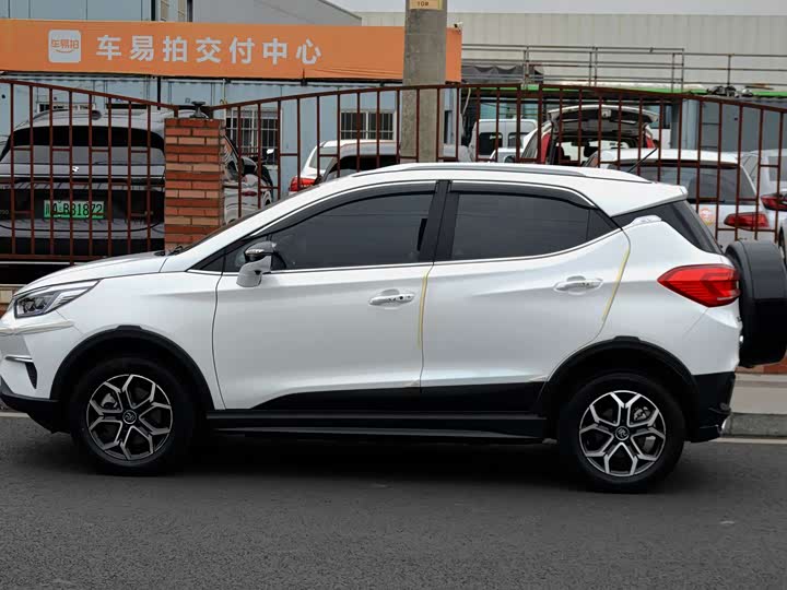 Фото 3 - BYD Yuan Pro