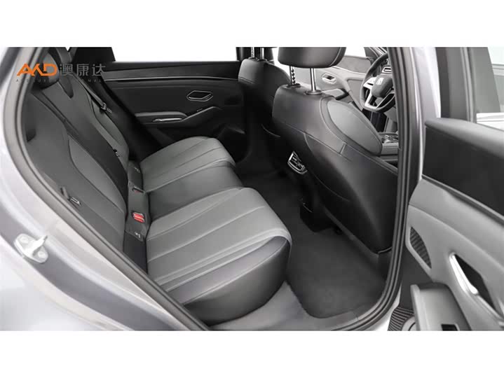 Фото 8 - BYD Qin L