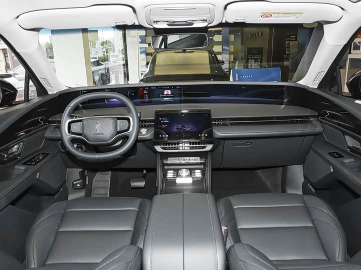 Фото 3 - Lincoln Nautilus