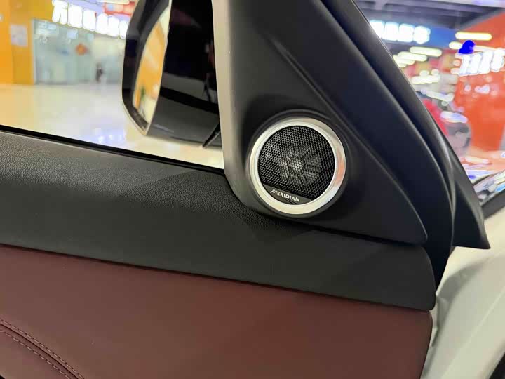 Photo 7 - Land Rover Range Rover Evoque L