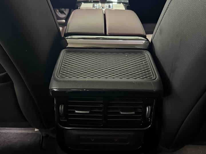 Photo 9 - Land Rover Range Rover Evoque L